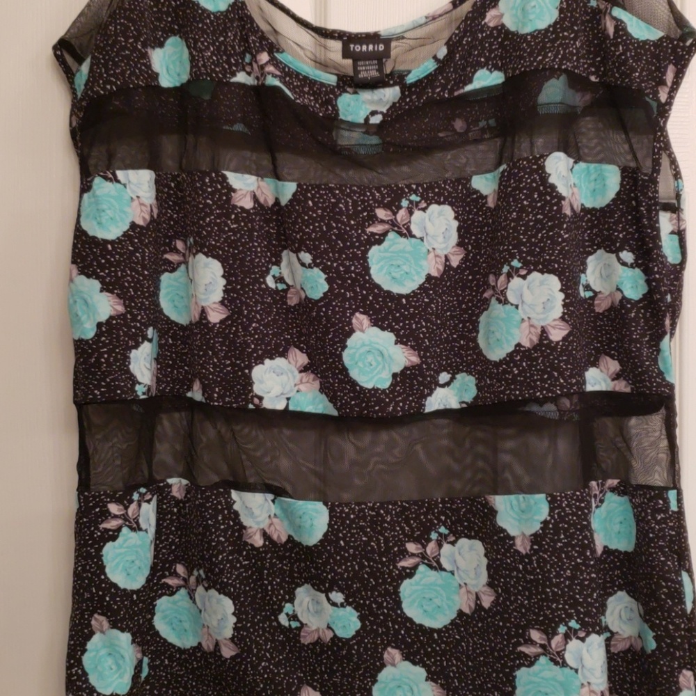 Torrid blouse - Picture 3 of 3